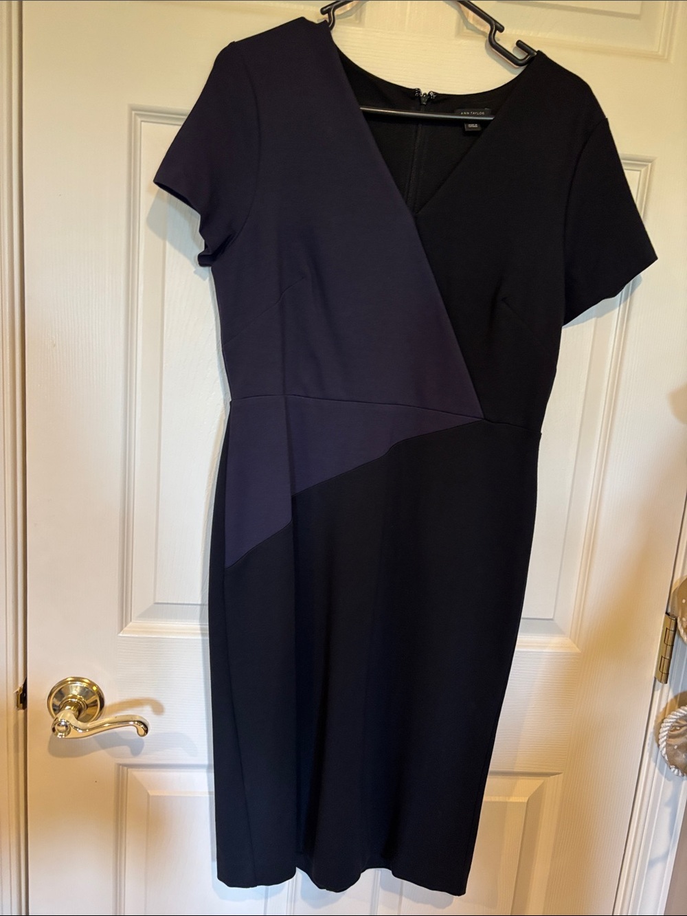 Ann Taylor Two-Tone Navy and Black V-Neck Midi Dress
